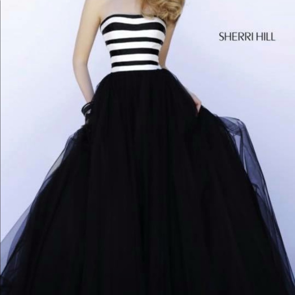 Sherri Hill LONG DRESS